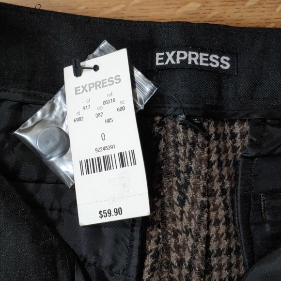 Express 🆕 Houndstooth Dress Shorts 0 - Picture 9 of 9